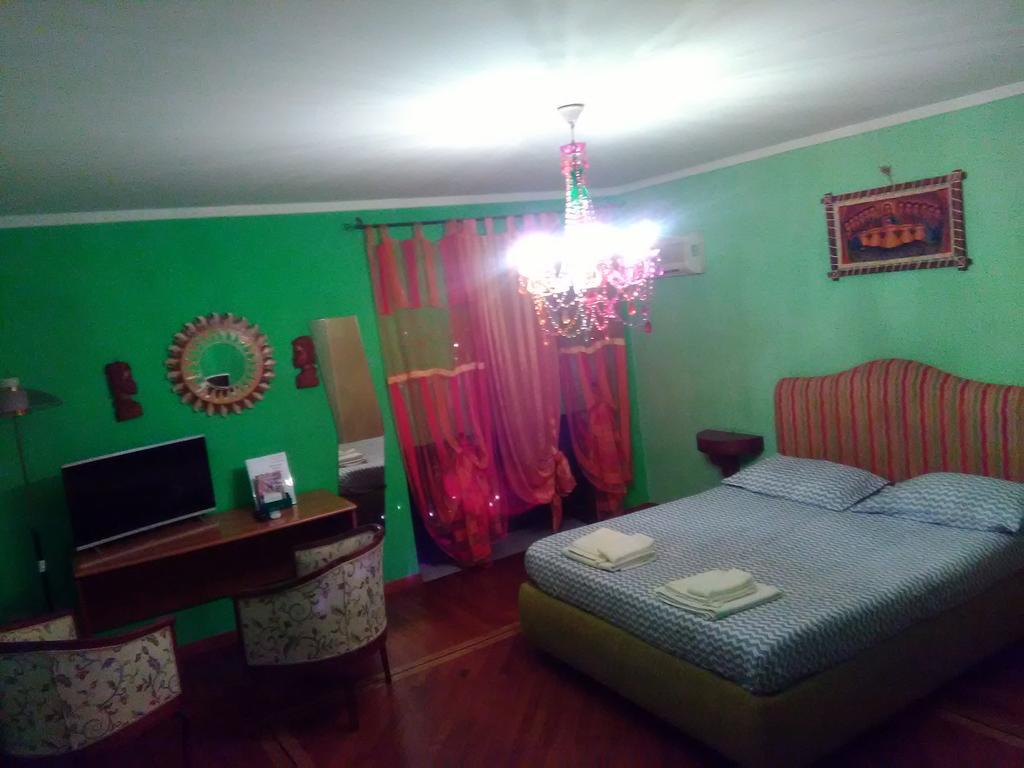 Zia Sua 2* Napels